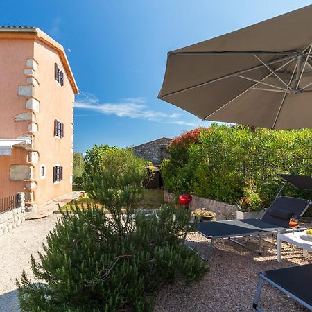 Apartments Lina Vrh  Εξωτερικό φωτογραφία