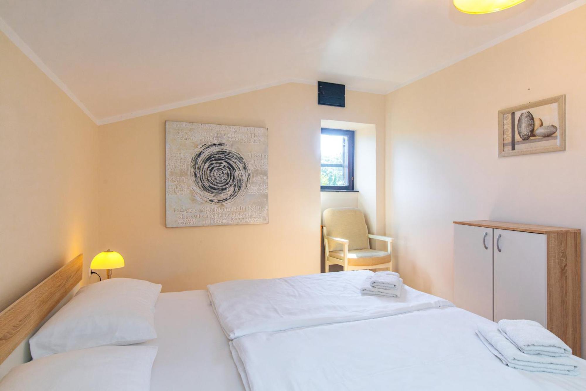 Apartments Lina Vrh  Εξωτερικό φωτογραφία
