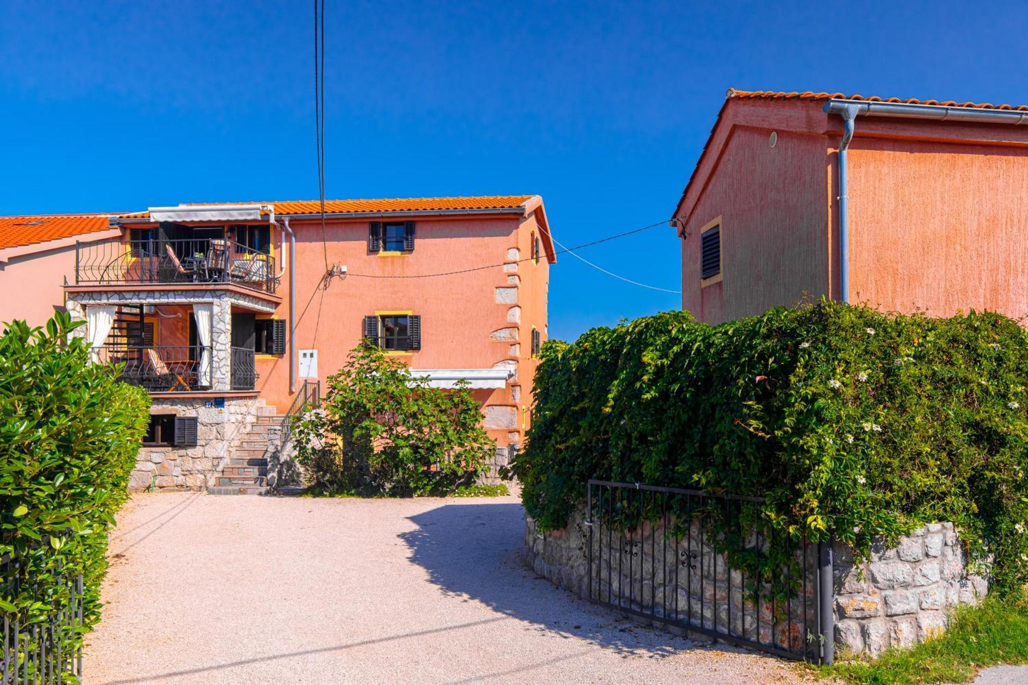 Apartments Lina Vrh  Εξωτερικό φωτογραφία