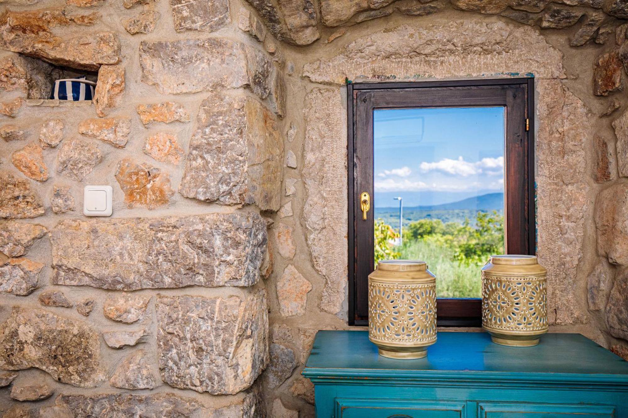 Apartments Lina Vrh  Εξωτερικό φωτογραφία