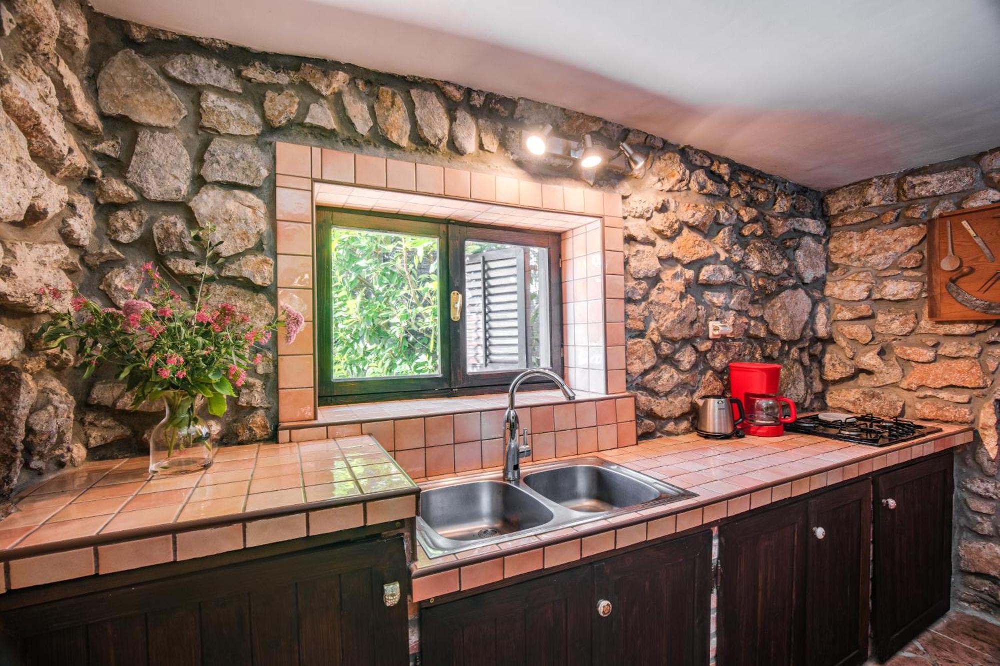 Apartments Lina Vrh  Εξωτερικό φωτογραφία