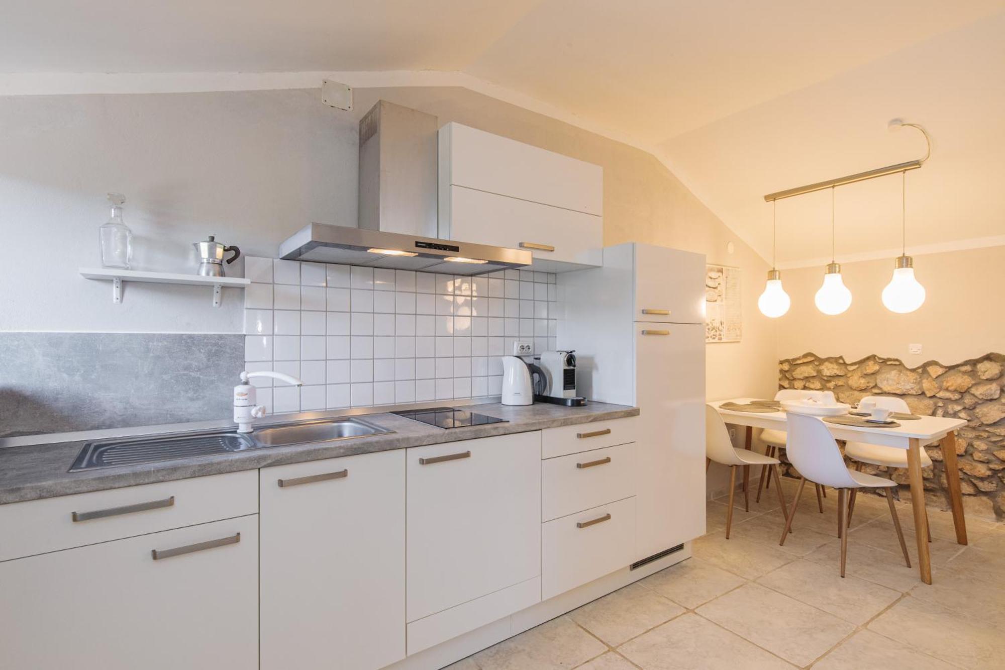 Apartments Lina Vrh  Εξωτερικό φωτογραφία